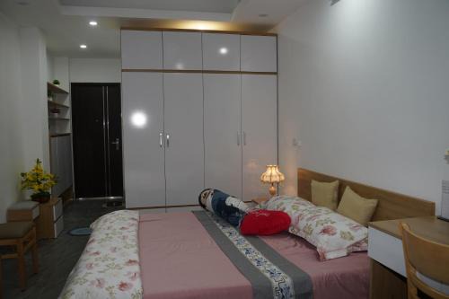 Trung Hoa Nhan Chinh Apartment | Golden Glow 406TM1