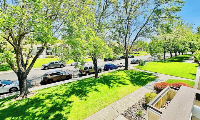 Reno/Tahoe Airport Apartment | Golden Horizon House
