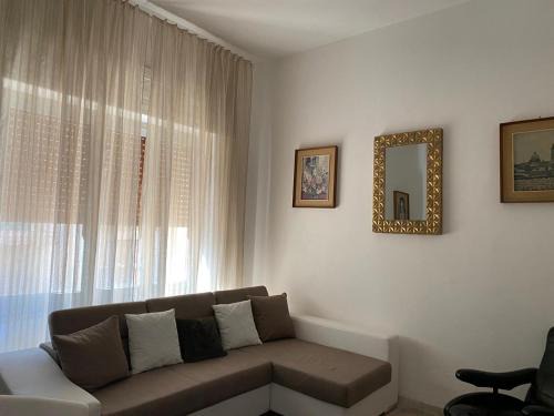 Palmi Apartment | Golden House