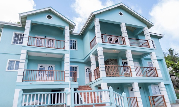 Colonarie Apartment | Golden Palms Apartment - Modern, spacious, self-contained single Apartment