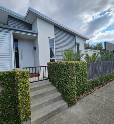 Papamoa Beach House | Golden Sands Beachside Cottage