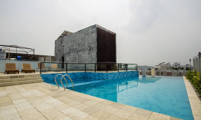 Banani Hotel | Golden Tulip The Grandmark Dhaka
