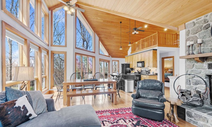Nellysford Cabin | Golf Course-View Cabin: Deck in Wintergreen Resort