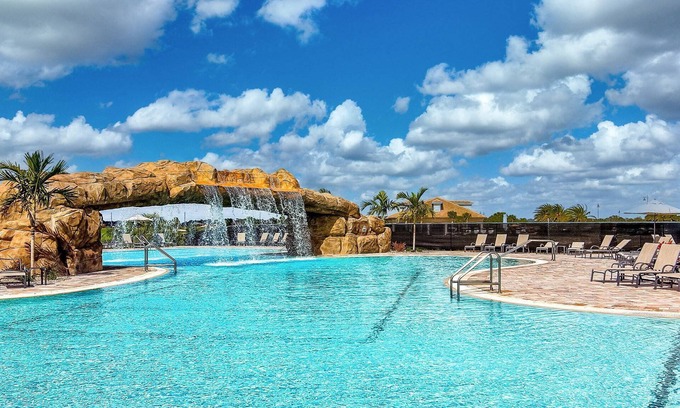 Braden River Condo | Golf Enthusiast's Paradise - Private Condo, Heated Pool, Tennis, Fitness Center, Gated Community!