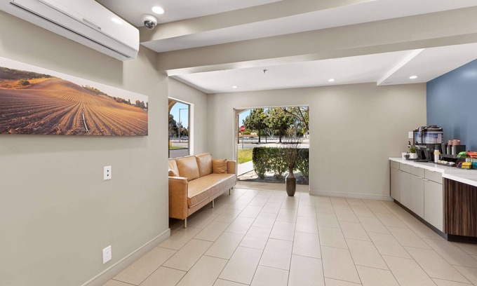 Camarillo Hotel | Good Nite Inn Camarillo