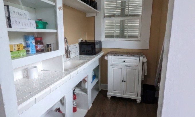 Aransas Pass Cottage | GOOD WINE IN A SMALL BOAT ,THEY SAID! PEACEFULL RETREAT!n