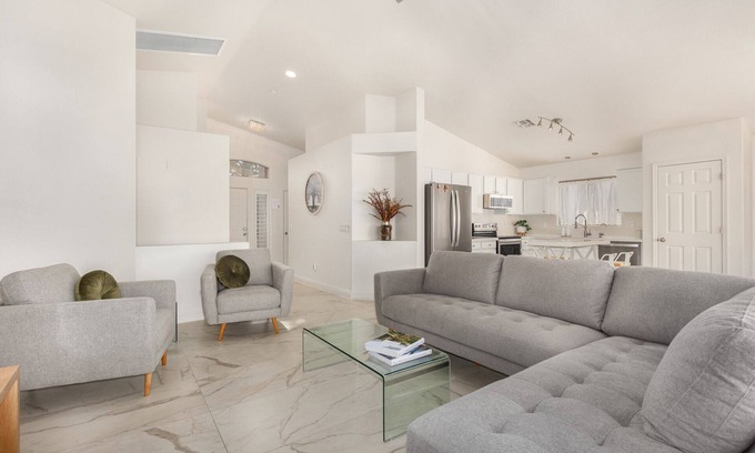 South Mountain House | Gorgeous 3BR/2BA home in South Mountain Preserve