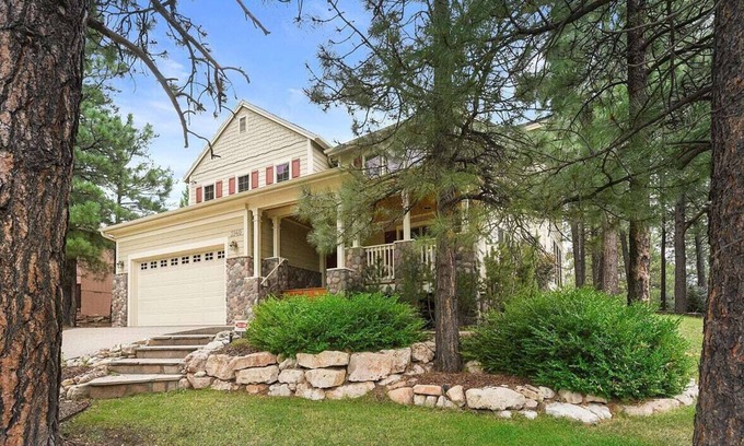 Ponderosa Trails House | Gorgeous 4,200 Sf Custom 6 Bedroom Home - Perfect for Families