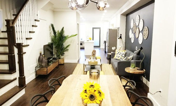 Dufferin Grove House | Gorgeous 4 Bedroom 4 Bathroom House in Downtown Toronto.