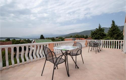 Gornji Karin Apartment | Gorgeous Apartment In Gornji Karin