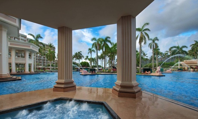 Nawiliwili Resort | GORGEOUS BEACHFRONT KAUAI CLUB + AMENITIES, 1-BEDROOM SUITE