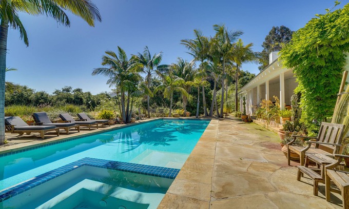Carpinteria Cottage | Gorgeous Carpinteria Home: Pool, Spa, Fireplaces!