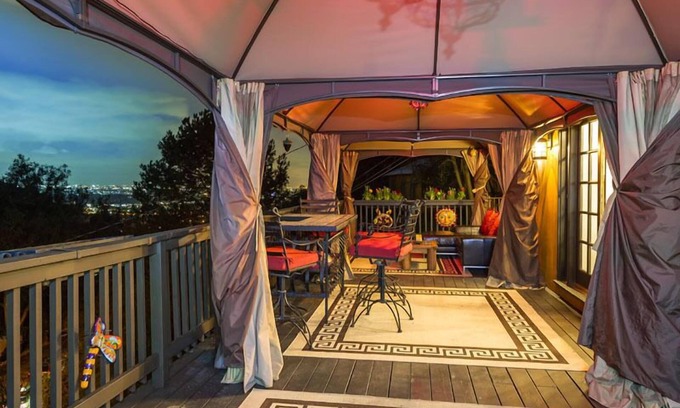 Hollywood Hills West Cottage | Gorgeous Deck Views in Legendary Laurel Canyon for 1-3 months
