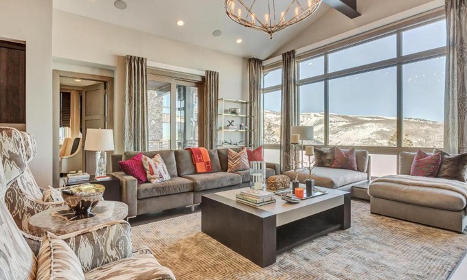 Deer Valley Apartment | Gorgeous Five Bedroom Penthouse in the Heart of Park City apartment hotel