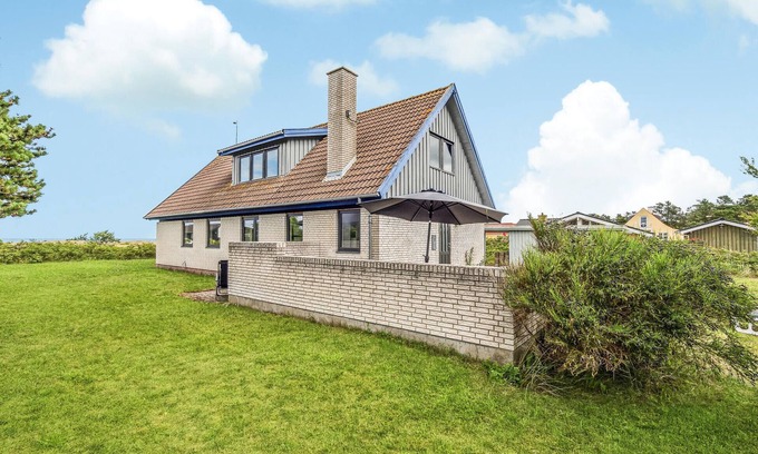 Læsø House | Gorgeous home in Læsø with kitchen