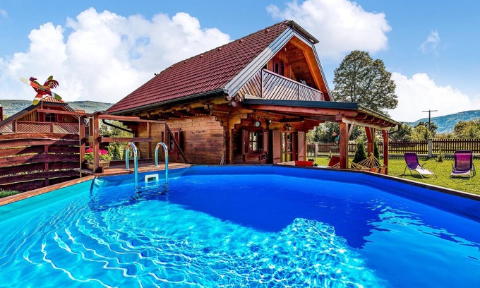 Licko Lesce House | Gorgeous home in Licko Lesce