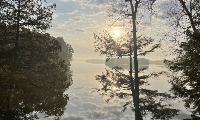 Muskoka Lakes House | Gorgeous Lake Muskoka Retreat with Hot Tub and Sauna