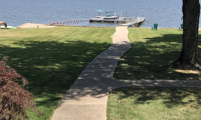 Afton House | Gorgeous large home on waterfront property! Boating, fishing, golf, leisure!