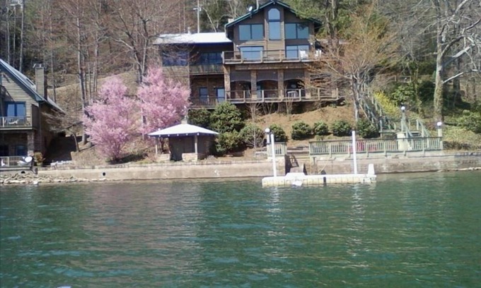 Santeetlah House | Gorgeous Mountain Home - Lakefront Property