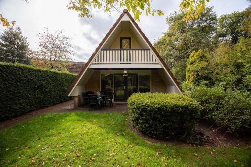 Zwiggelte House | Goudhaan I Fijne Accommodatie met Openhaard