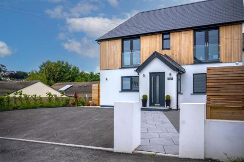 Saundersfoot House | Gower View - 4 Bedroom Luxurious Holiday Home - Saundersfoot