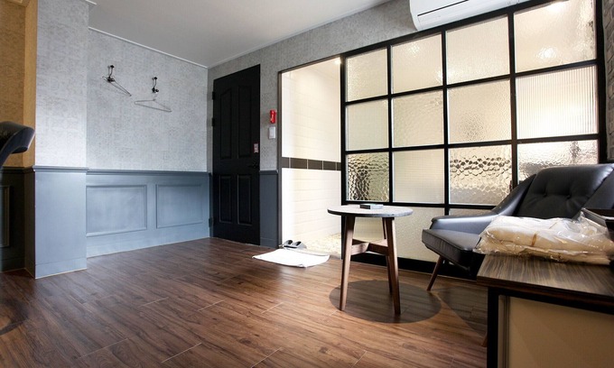 Goyang Hotel | Goyang Lin