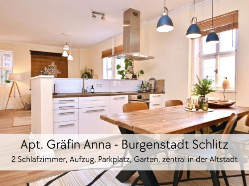 Schlitz Apartment | GRÄFIN ANNA - Design-Apartment mit 2 Schlafzimmer - in der historischen Hinterburg Schlitz - mit Aufzug, Parkplatz & Garten - nahe Fulda und Bad Hersfeld
