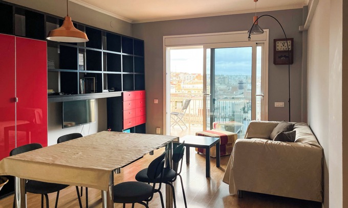 Gracia Apartment | Gracia Skyline Penthouse. With terrace