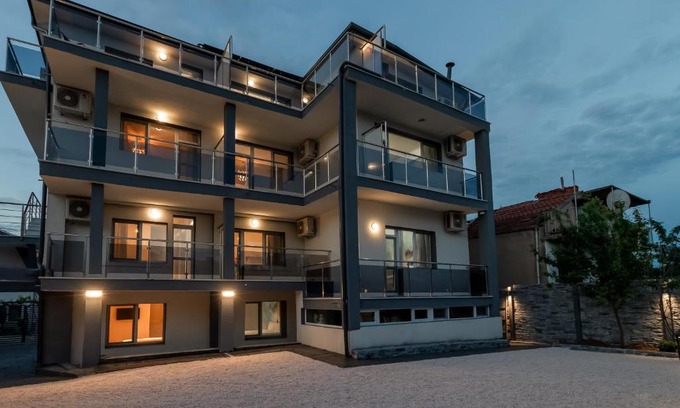 Dalgopo House | GRAMADA Guest House