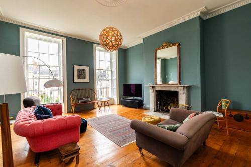 Bath House | Grand Georgian Townhouse with Garden