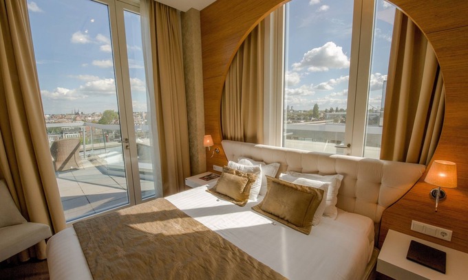 Helmersbuurt Hotel | Grand Hotel Downtown