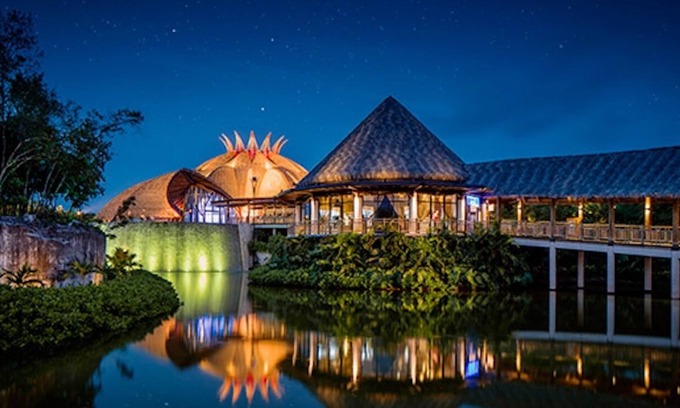 Villa Juarez Resort | Grand Luxxe Presidents week & Spring Break! 2-BD 2.5-BA, Master Villa/sleeps 10