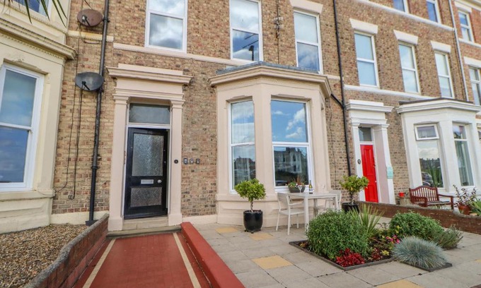 Tynemouth Apartment | Grand Sea View