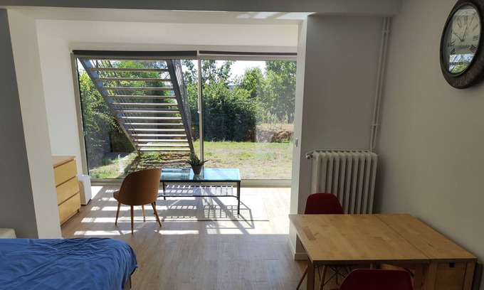 Garches Apartment | Grand Studio Indépendant Tout Équipé Garches