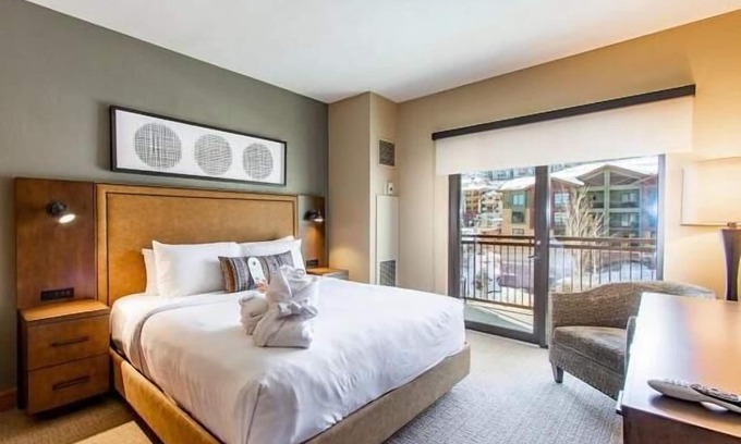 Park City Condo | Grand Summit Hotel, great Summer Getaway!