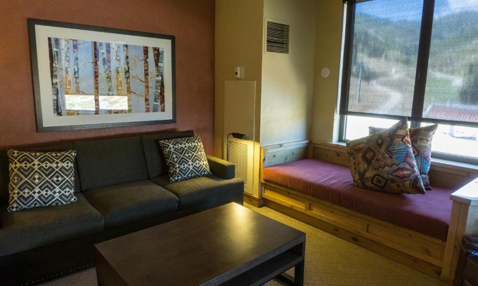 Park City Apartment | Grand Summit Hotel Spacious Family Suite