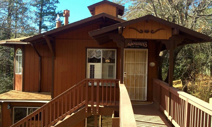 Julian Cottage | Grandma's Attic at Shadow Mountain Ranch!