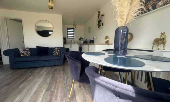 Hopton Ski Chalet | Gray's Retreat