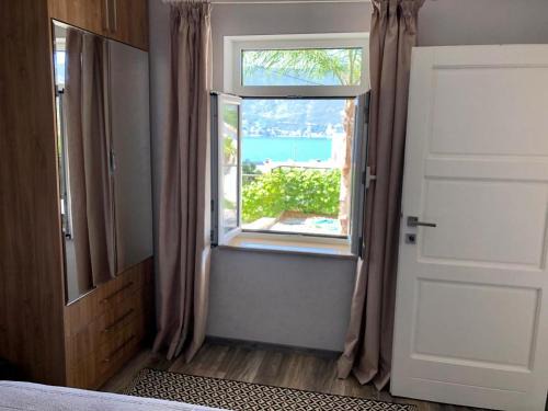 Herceg Novi Apartment | Great 1-Bedroom Private Apartment in Villa