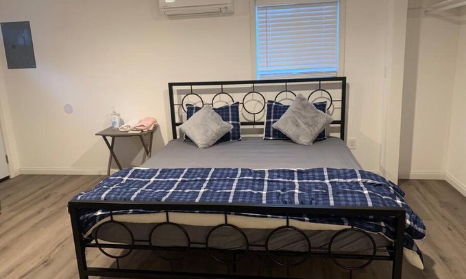 Fullerton House | Great backhouse for 2 people close to Disneyland