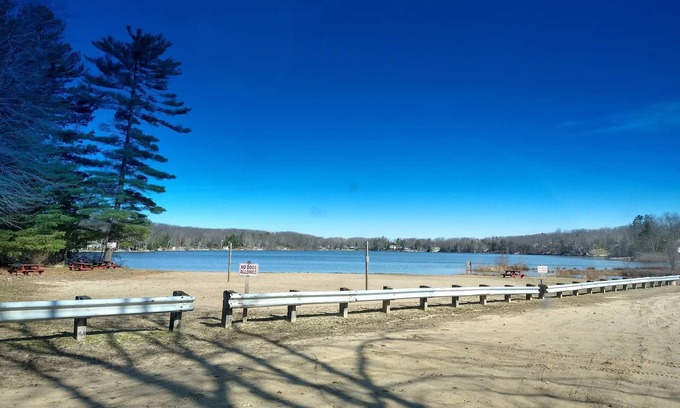 Harrison Cabin | Great Cozy Cabin, in Lake Community, Private Beach,State land,Trails,Fishing,Orv