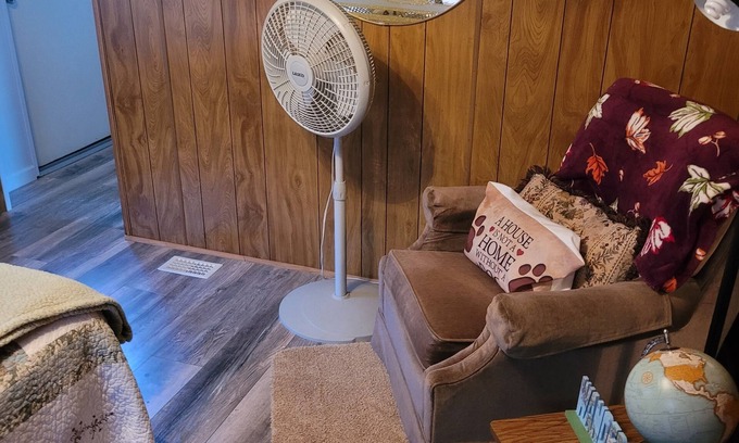 Bluff City House | Great Home away from Home While Attending to Your Tri-State Activities.