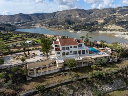 Foinikaria Villa | Great property - amazing views