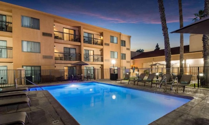 Downtown Village House | Great Stay Close to Marconi Automotive Museum! w/ Lovely Breakfast & Heated Pool