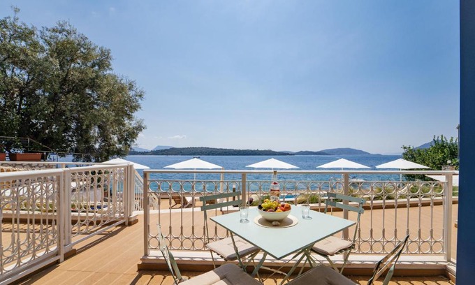Perigiali Apartment | Greek Beach House Complex B1