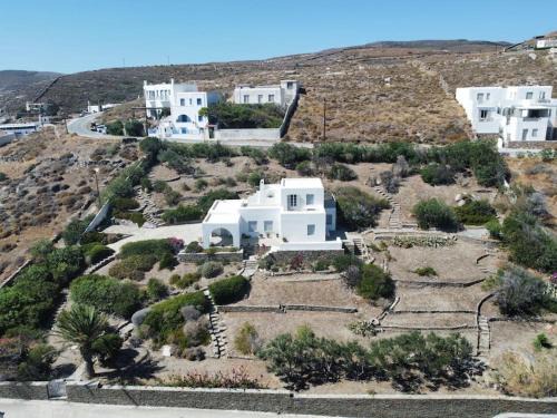 Loutra Villa | Greek traditional Island Villa Sai Villa