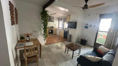 Almunecar Apartment | Green By The Bay - La Herradura