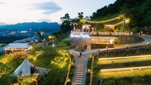 Moc Chau Cabin | Green farm home & coffee