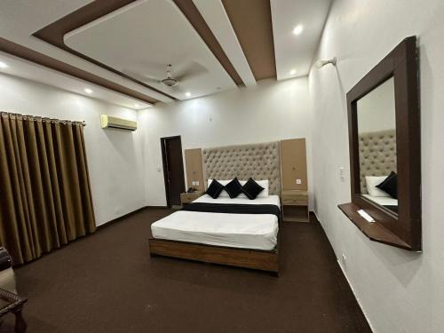 Lahore House | Green Land Hotel Lahore