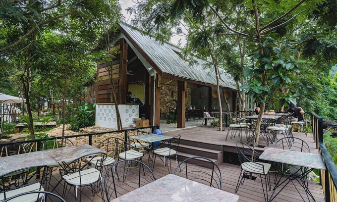 Kampot Hotel | Green Valley Veal Pouch